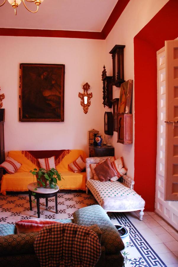 مالقة Hostel Patio 19 المظهر الخارجي الصورة