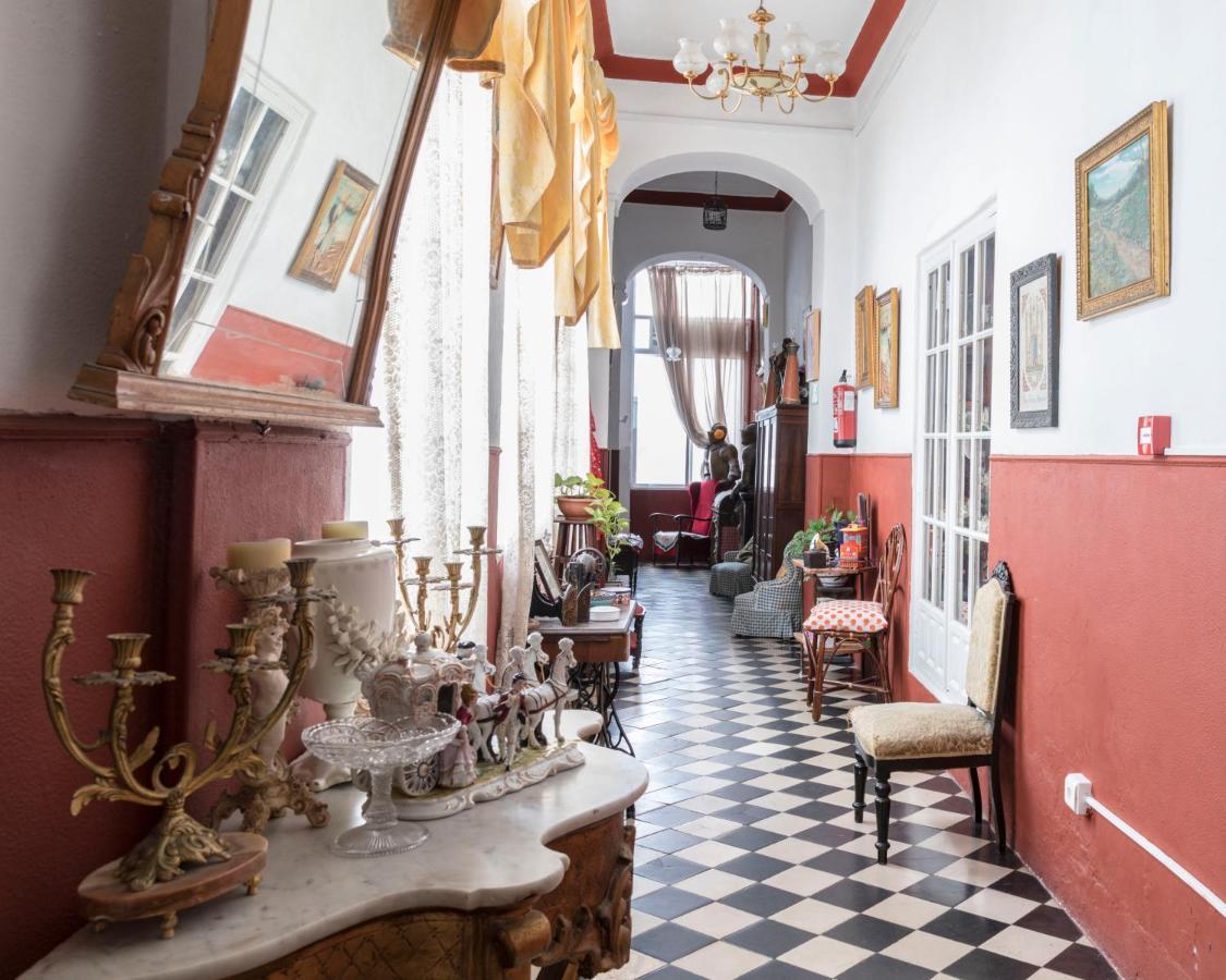 مالقة Hostel Patio 19 المظهر الخارجي الصورة