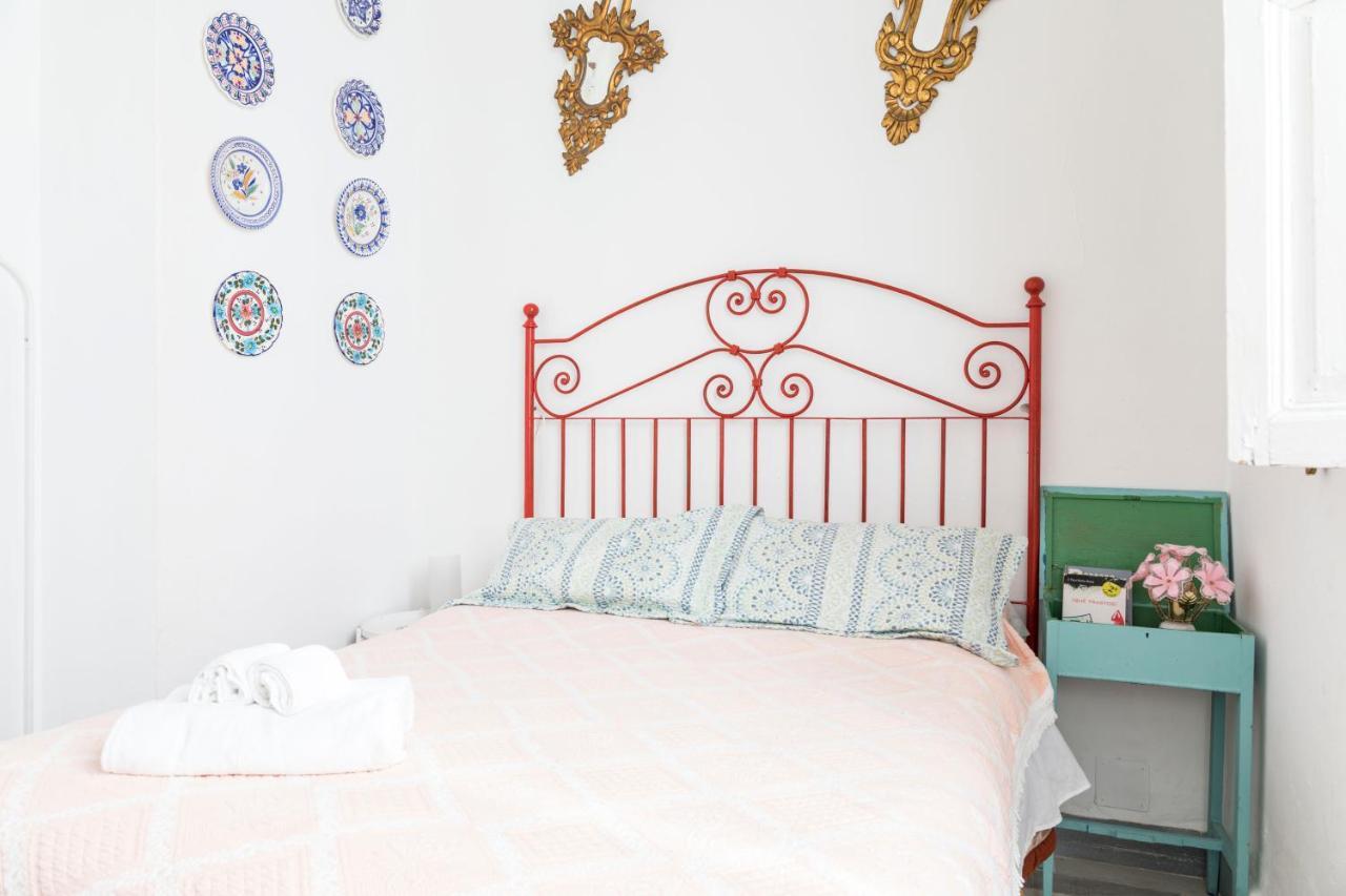 مالقة Hostel Patio 19 المظهر الخارجي الصورة