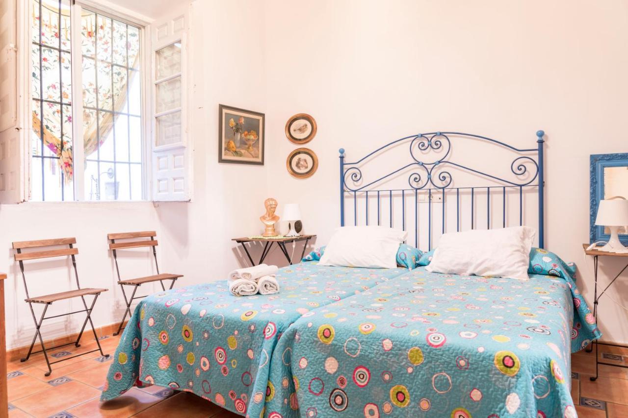 مالقة Hostel Patio 19 المظهر الخارجي الصورة