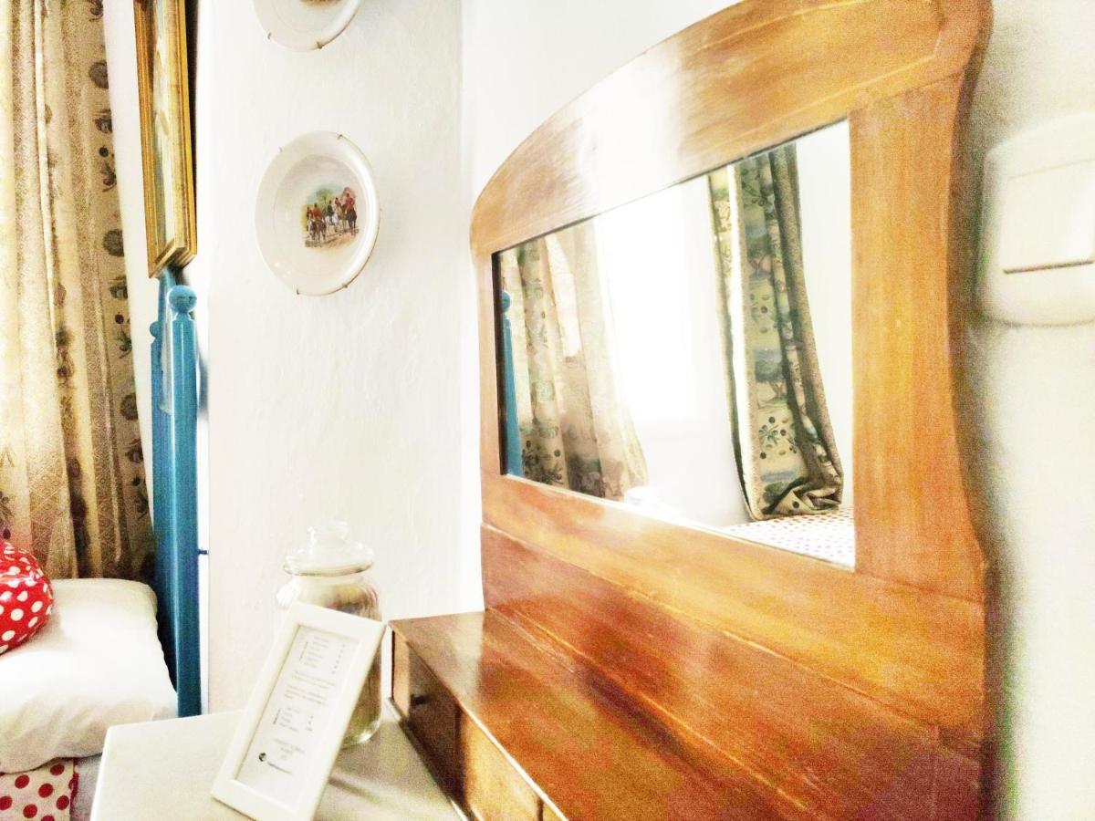 مالقة Hostel Patio 19 المظهر الخارجي الصورة