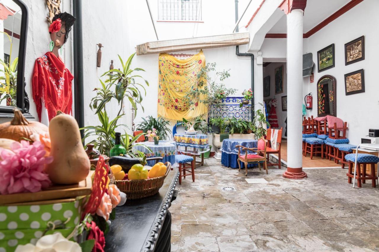 مالقة Hostel Patio 19 المظهر الخارجي الصورة