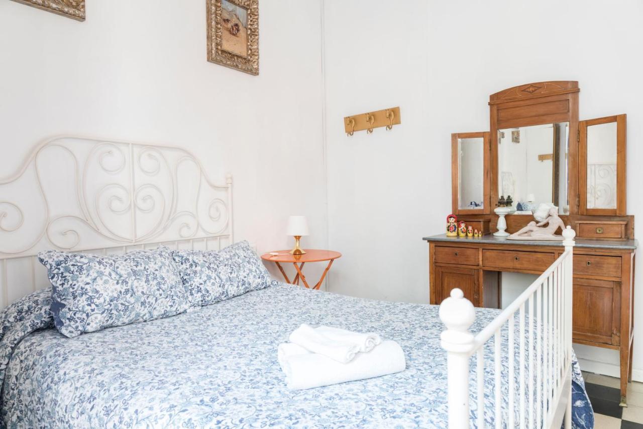 مالقة Hostel Patio 19 المظهر الخارجي الصورة