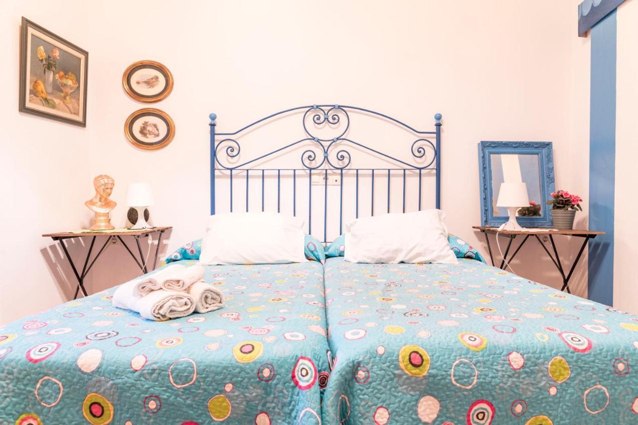 مالقة Hostel Patio 19 المظهر الخارجي الصورة